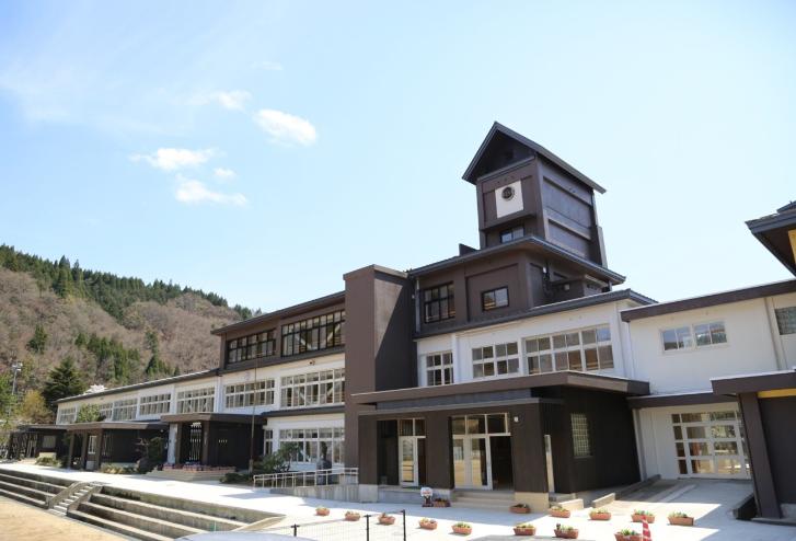 村岡小学校校舎