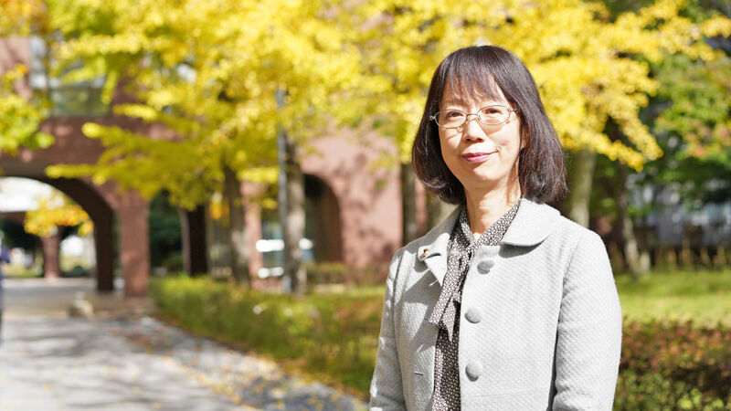 尾崎公子氏