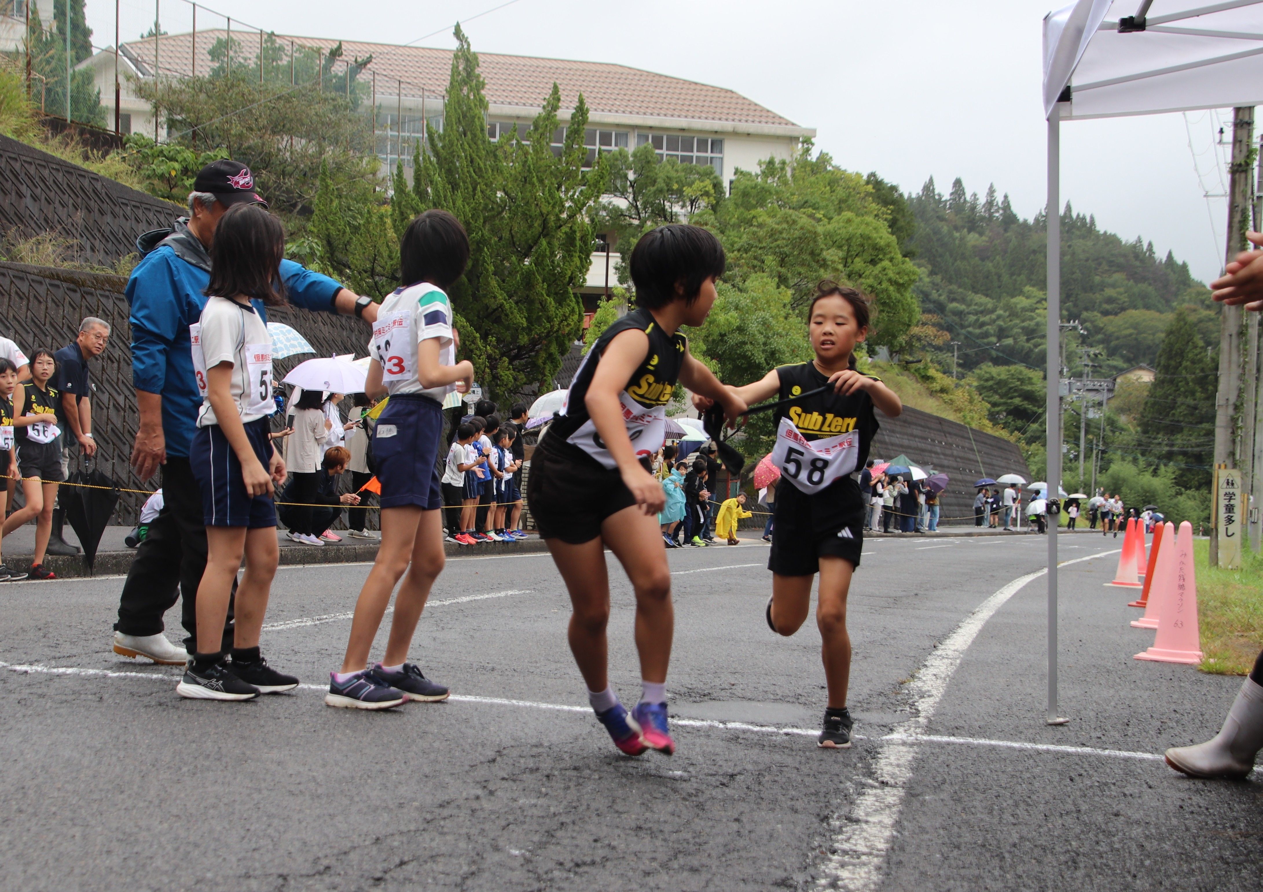 小学女子中継